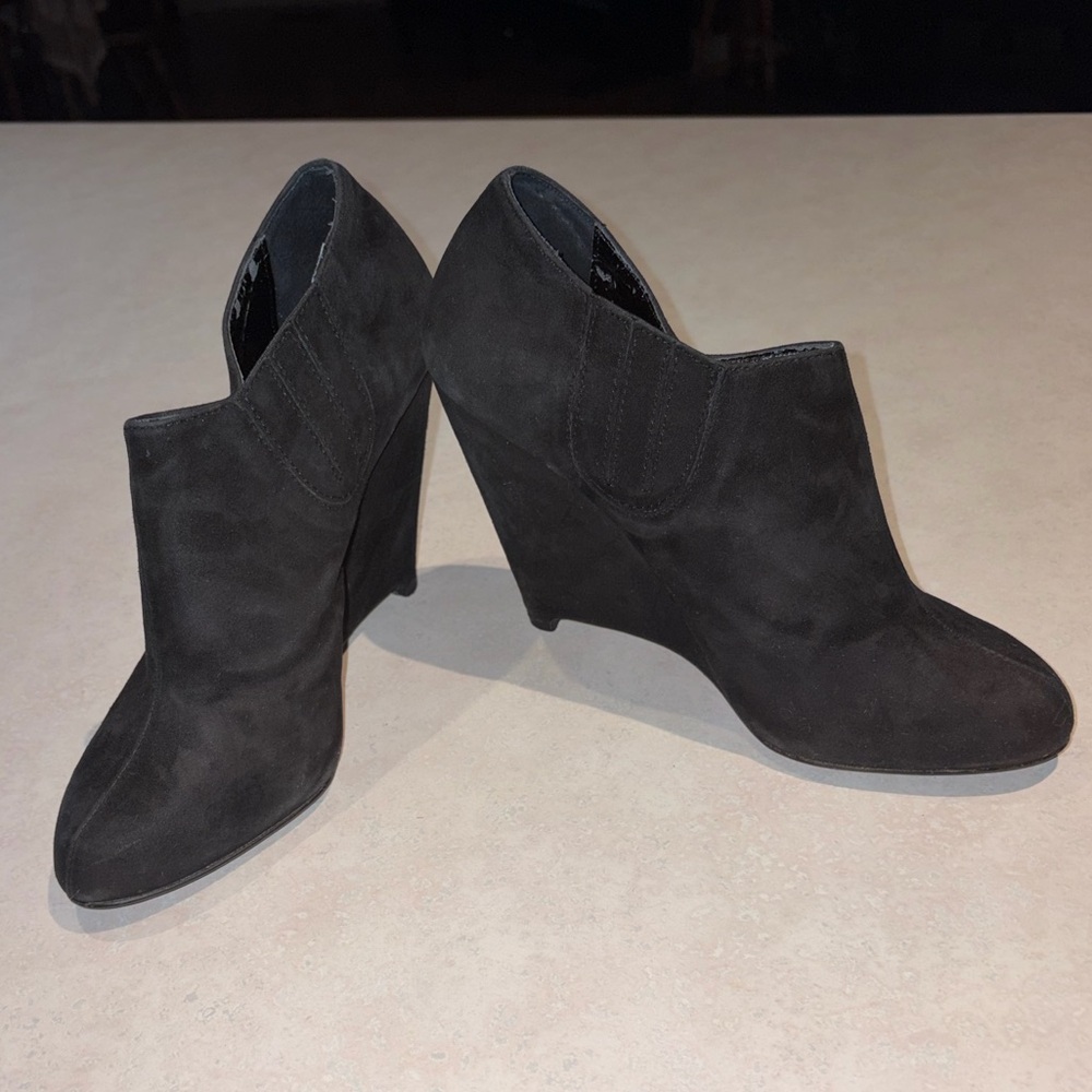 Colin Stuart Black Suede Wedge Ankle Booties